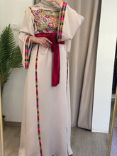 Elegant Beige Ward Thob With Manajil Details and Satin Belt