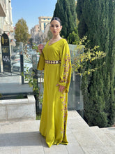 Chic Avocado Green Crepe Caftan