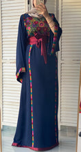 Elegant Navy Ward Thob With Manajil Details and Satin Belt
