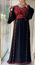 Elegant Black Diamond Qabbah Thob With Manajil Details and Satin Details