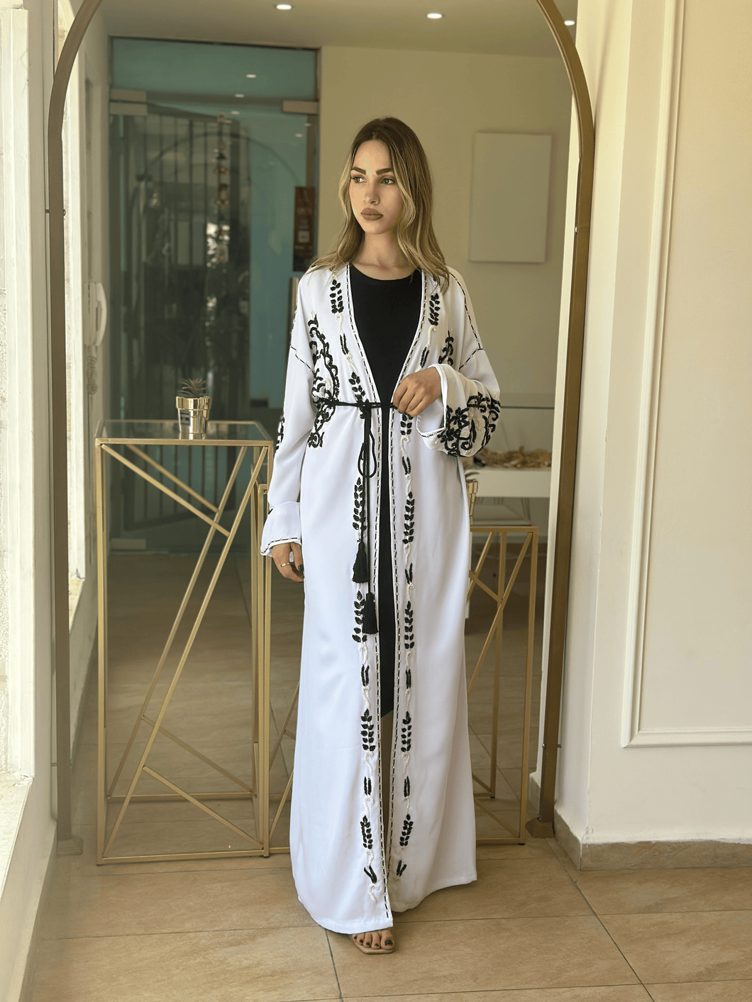 Elegant White Handmade Moroccan Open-Front Djellaba with Belt