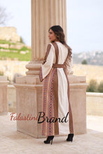 Modern Style Off White and Perry Palestinian Thobe with Unique Embroidery and Kashmir Details